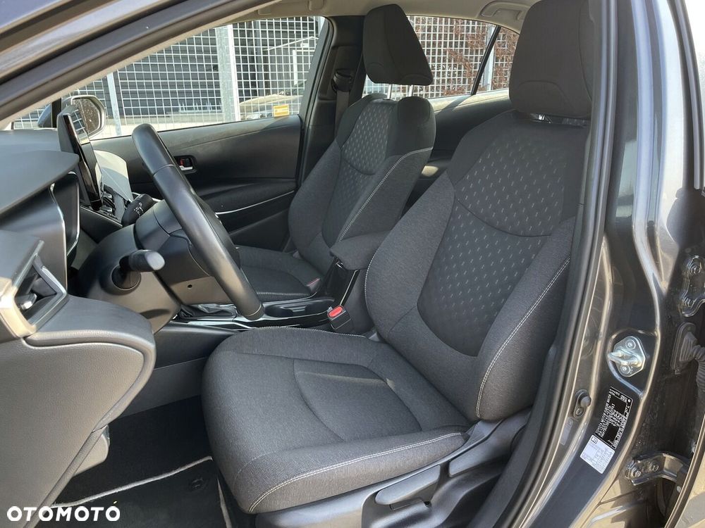 Toyota Corolla 1.8 Hybrid Comfort - 13