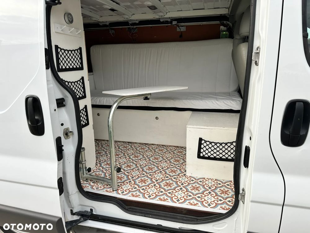 Renault Trafic - 9