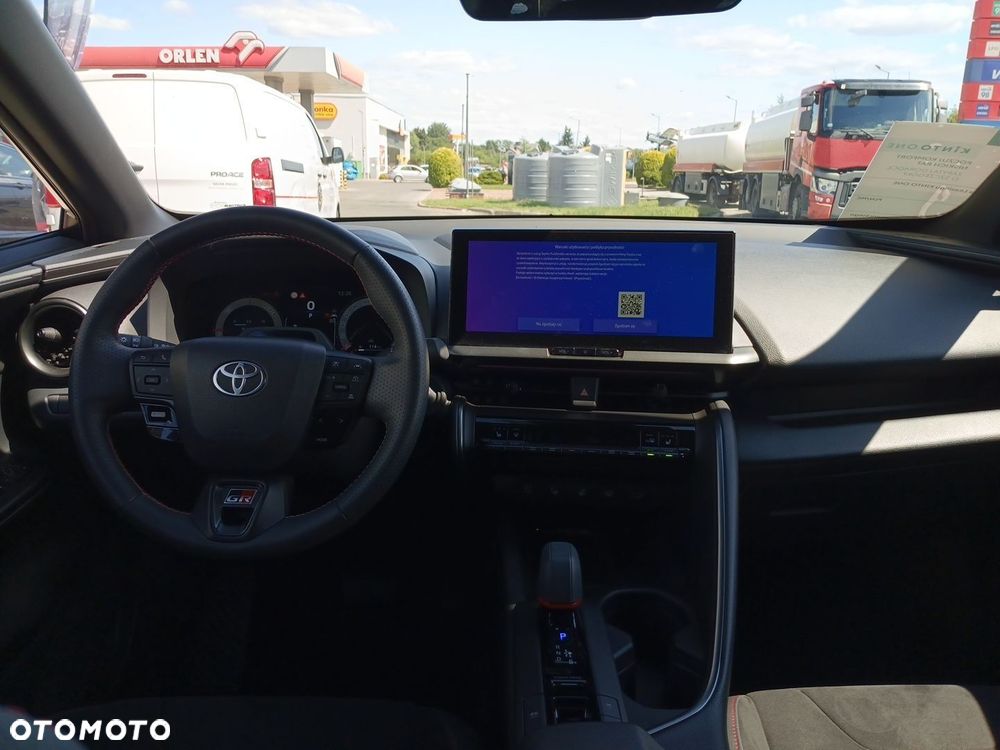 Toyota C-HR - 11