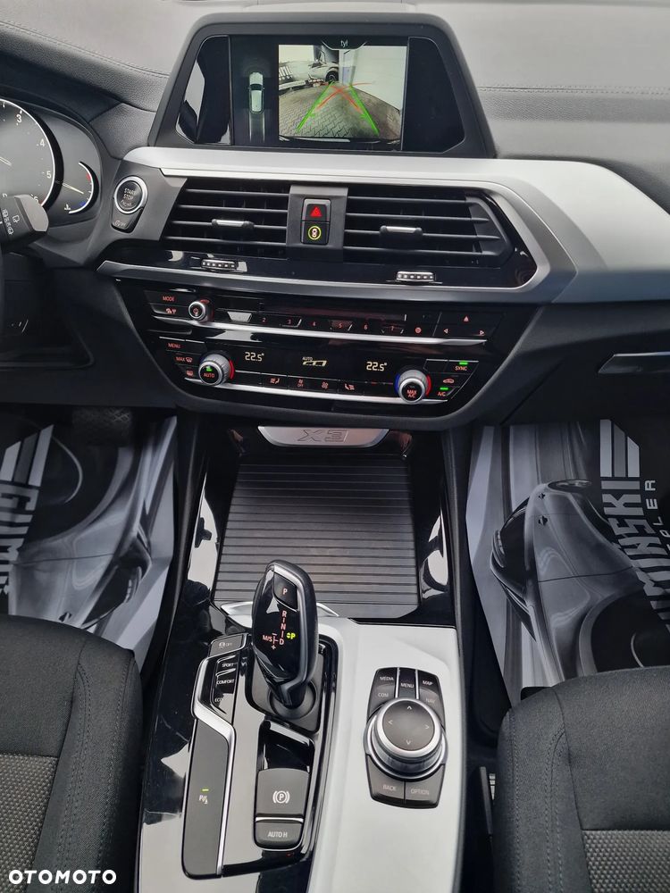 BMW X3 sDrive18d Advantage - 25