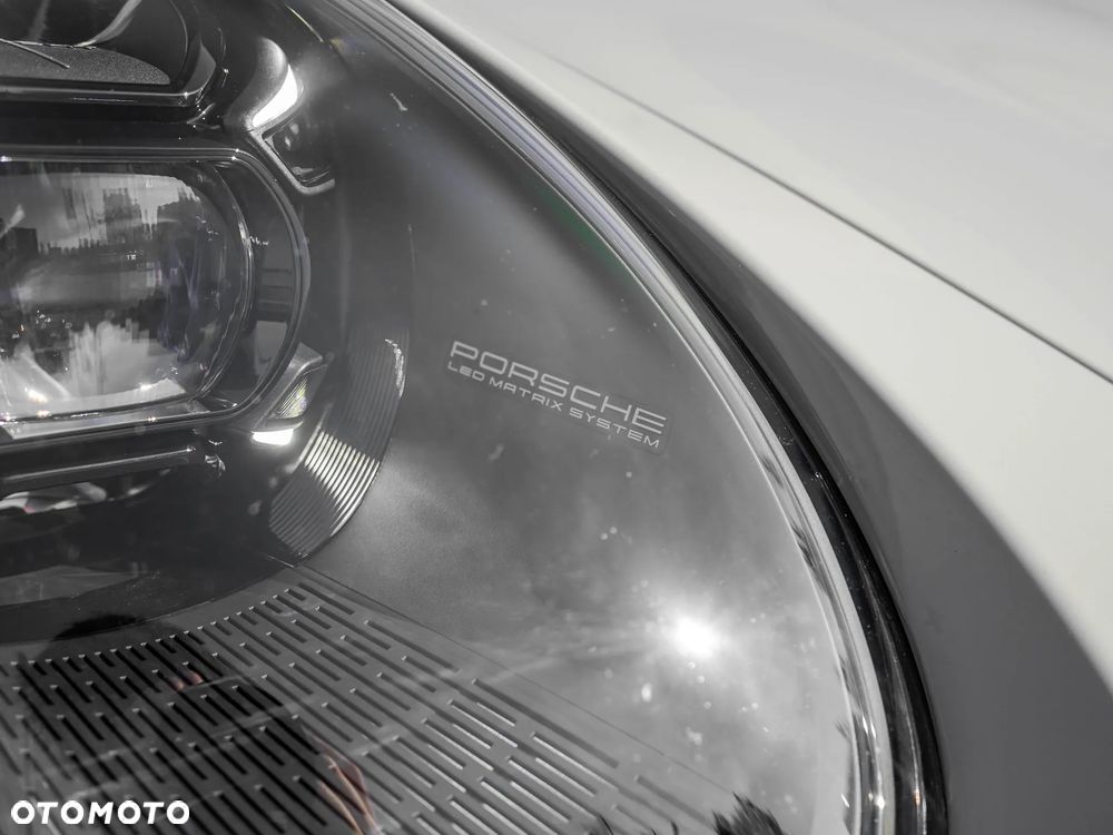 Porsche 911 Turbo 50 Years - 8
