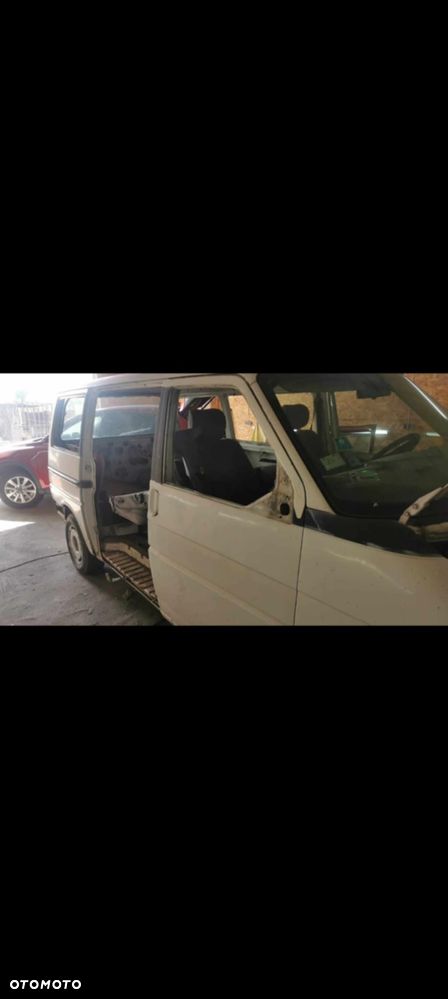 Volkswagen Multivan Standard - 28