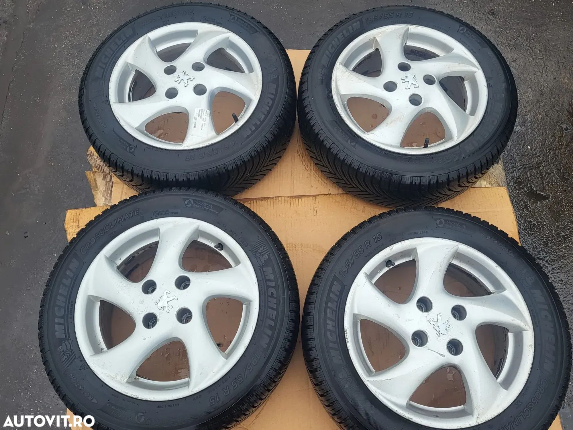 Jante aliaj cu anvelope Peugeot 206 195/55R15 - 1