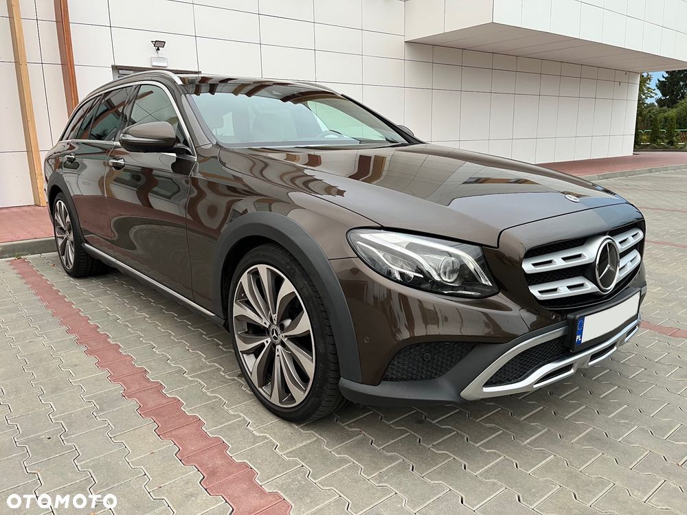 Mercedes-Benz Klasa E 220 d 4-Matic All-Terrain - 1