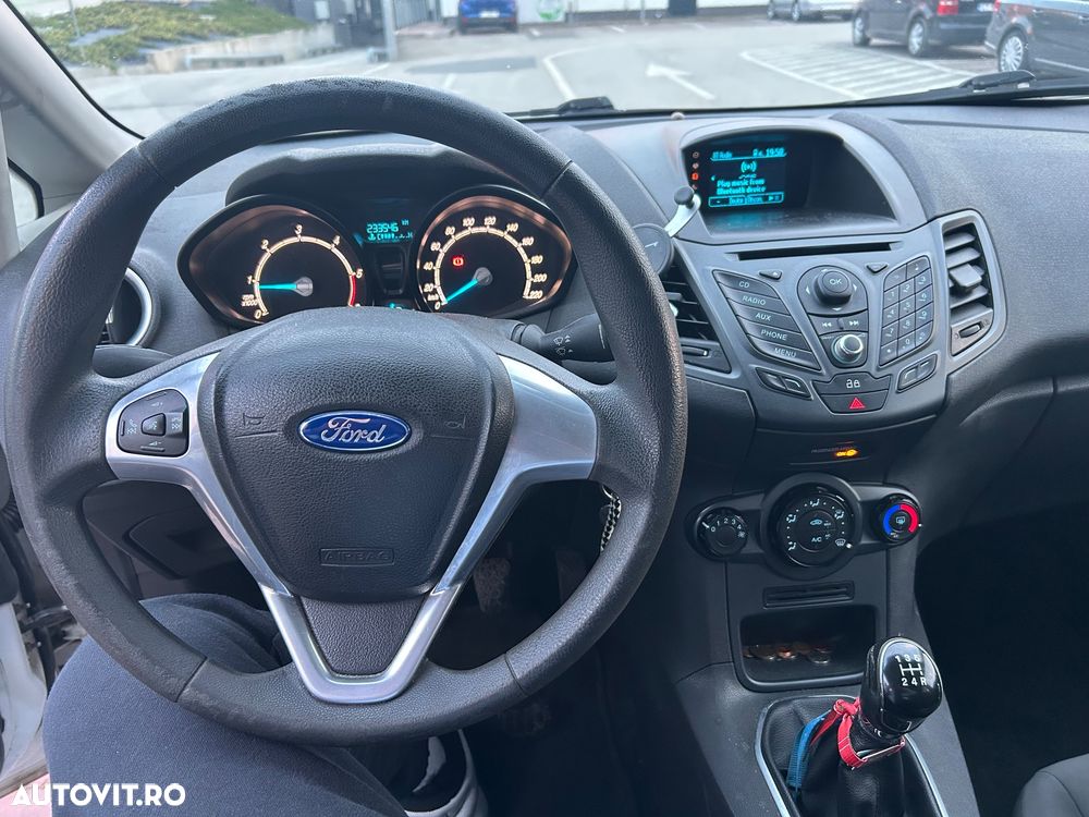 Ford Fiesta 1.5 TDCi DPF Titanium - 7
