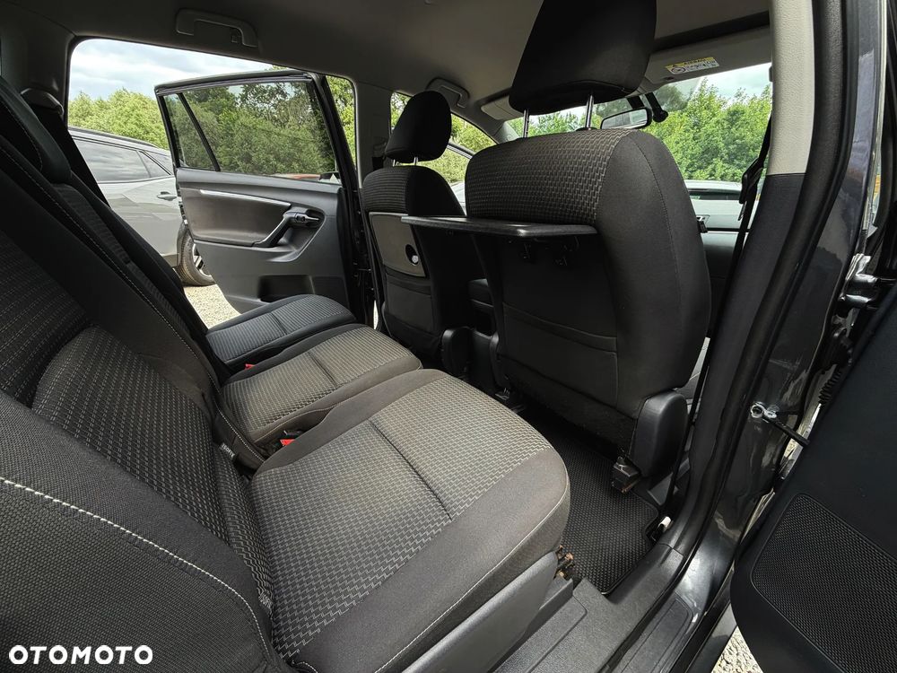 Toyota Verso 1.8 Prestige EU5 7os - 23