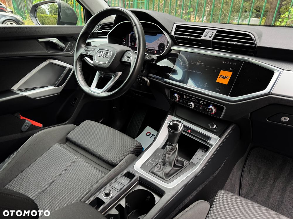 Audi Q3 35 TFSI S tronic - 28