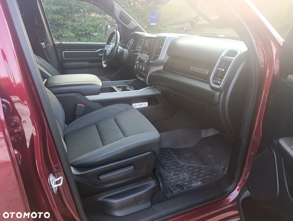 RAM 1500 5.7 Crew Cab Bighorn - 12