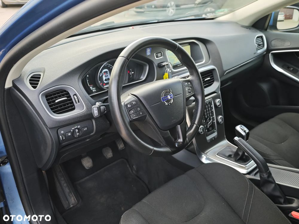 Volvo V40 D2 Linje You - 25