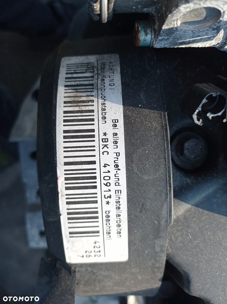 lusterko silnik BKC 1,9 maska zderzak czesci touran - 3