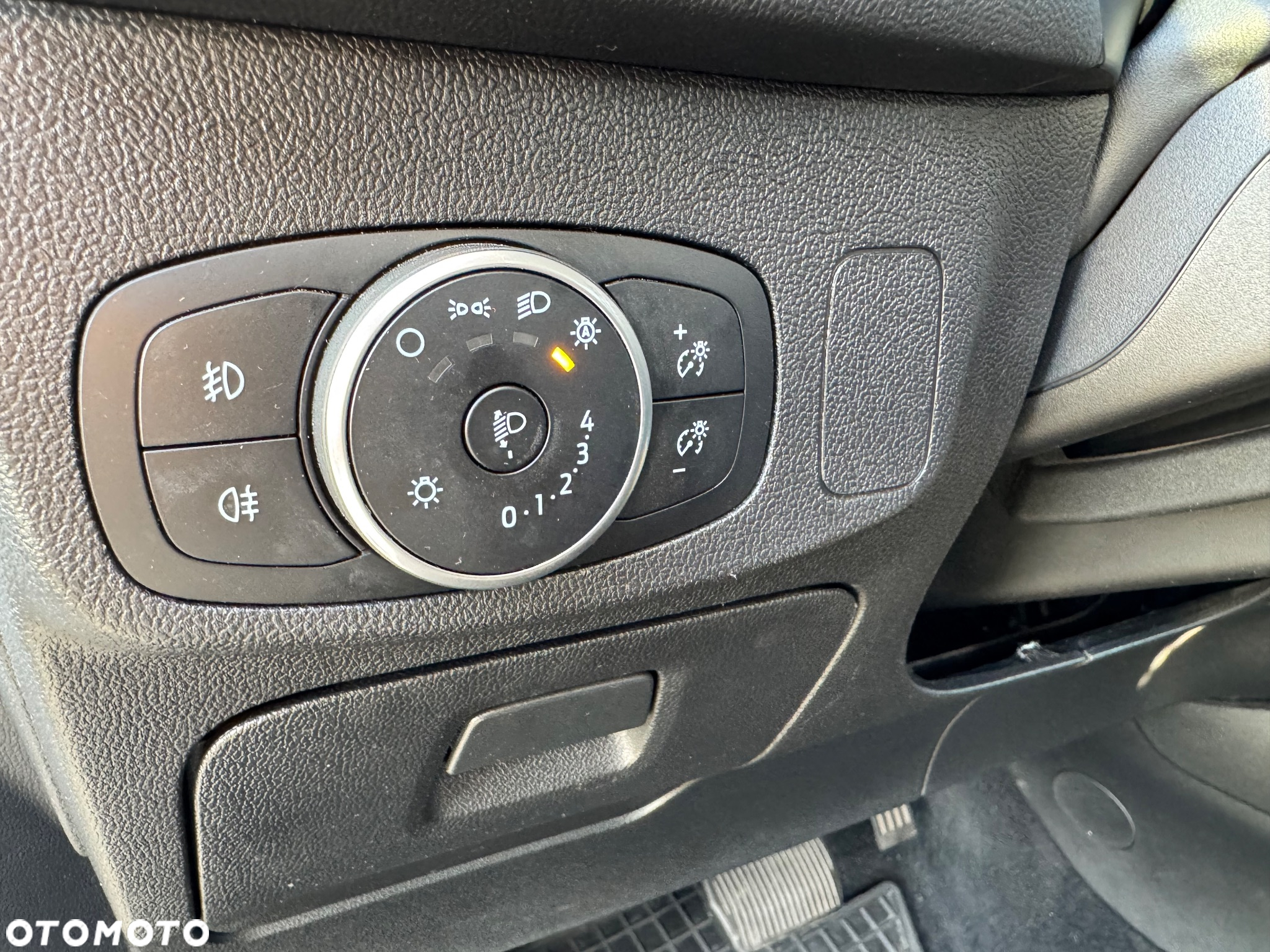 Ford Focus - 12
