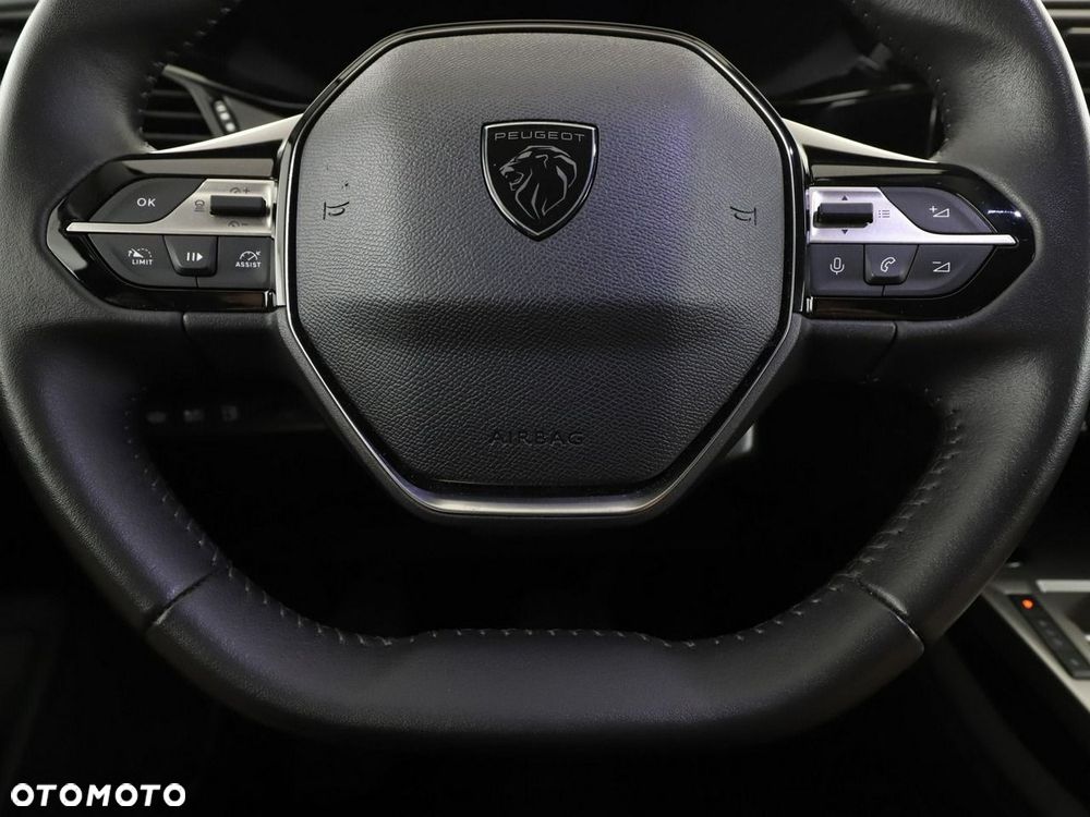Peugeot 408 1.6 Plug-In Hybrid 180 Allure EAT8 - 22