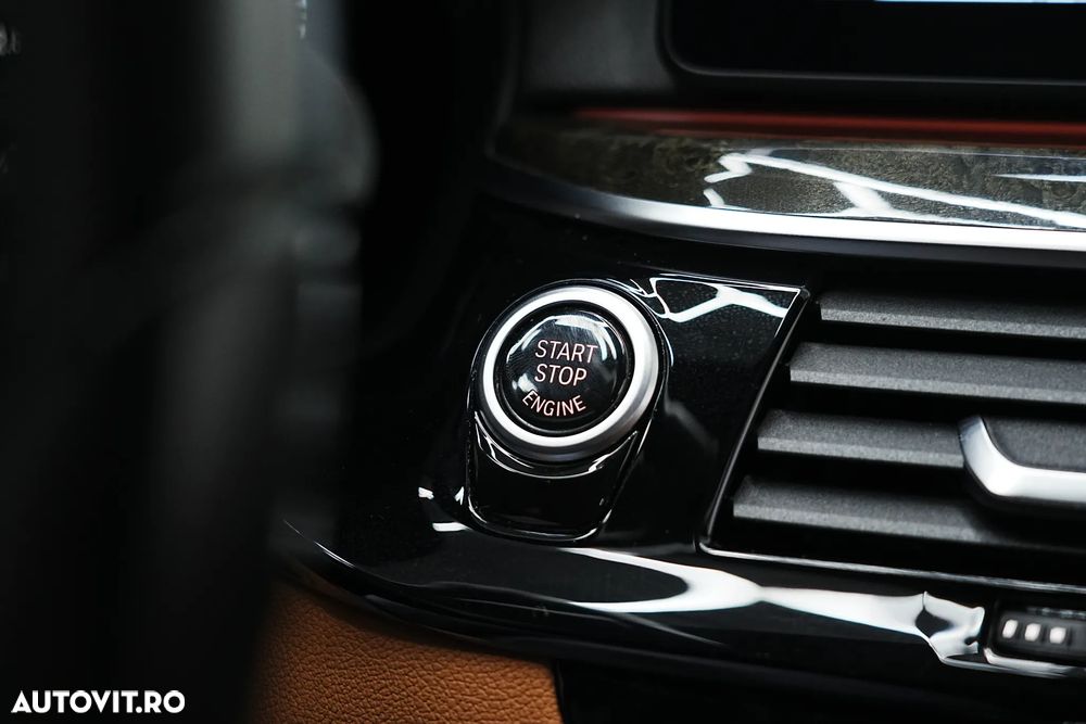 BMW Seria 5 530i Aut. Luxury Line - 21