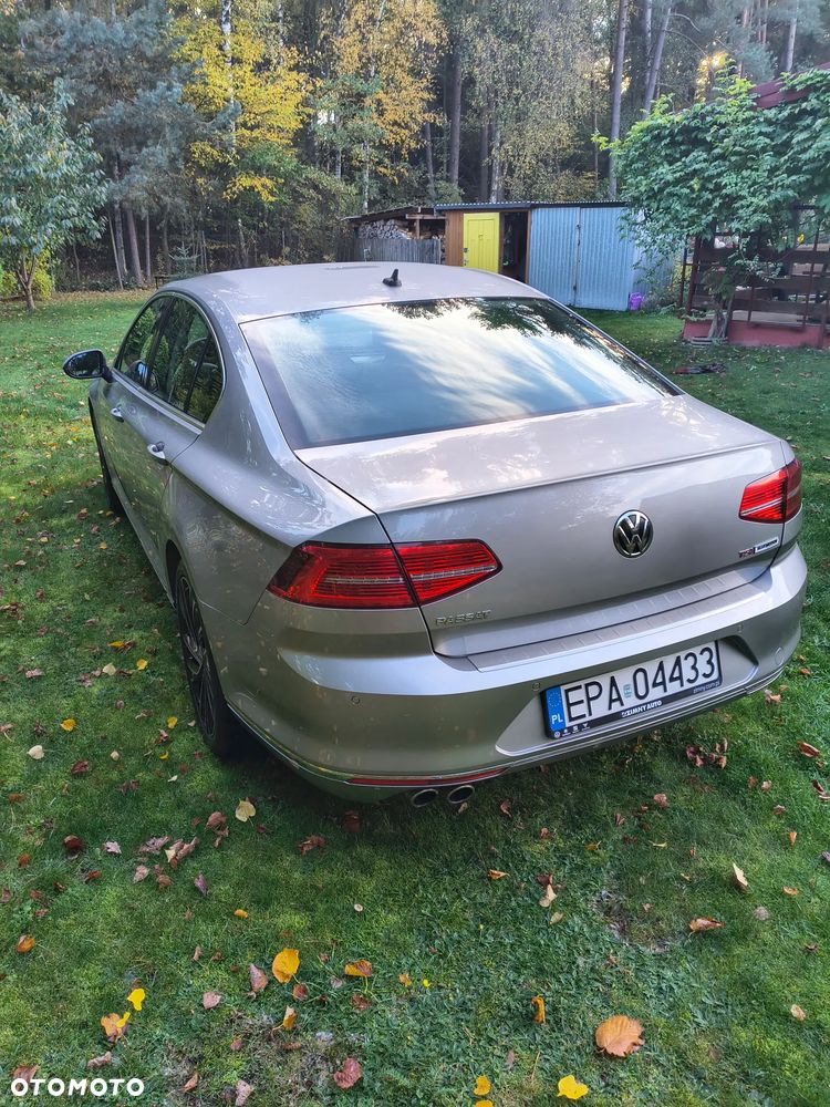 Volkswagen Passat - 10