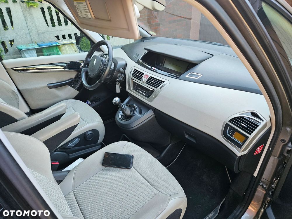 Citroën C4 Picasso 1.6 HDi FAP Exclusive - 9