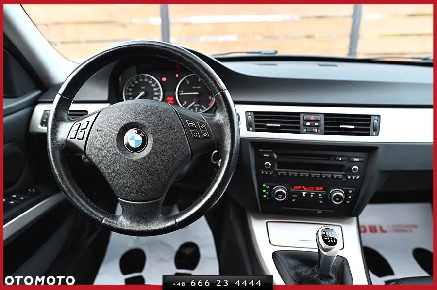 BMW Seria 3 320d - 19