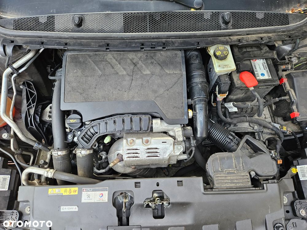 Peugeot 308 1.2 PureTech Allure S&S - 21