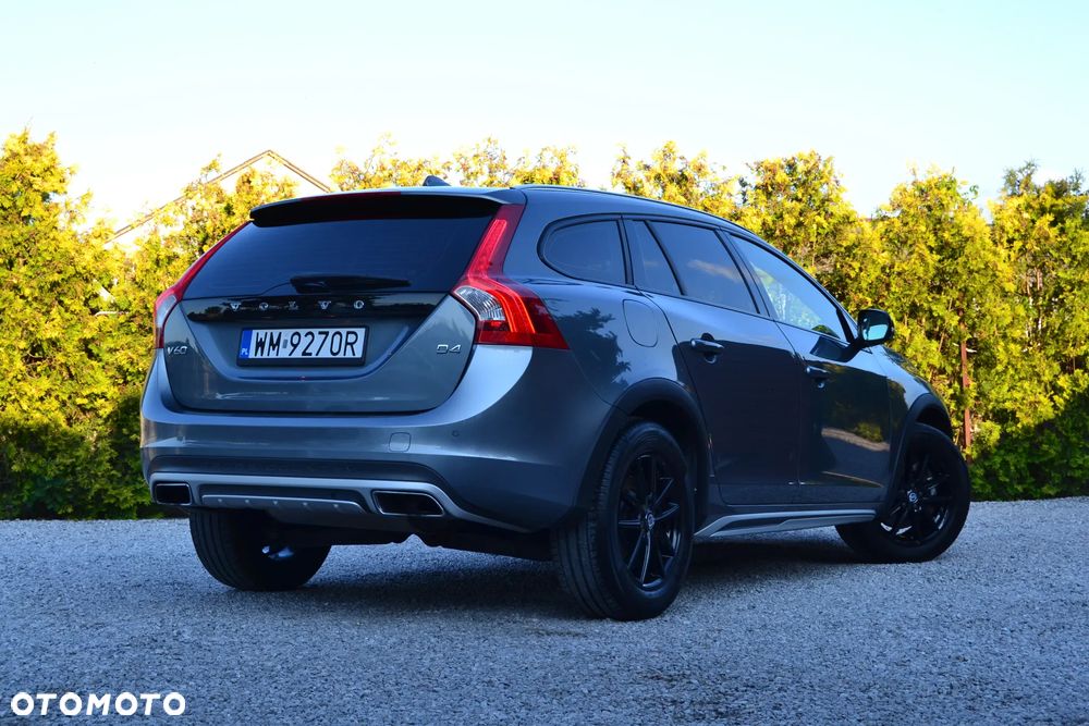 Volvo V60 Cross Country D4 Drive-E Momentum - 9