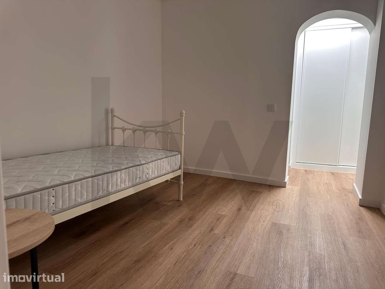Quarto para estudante para arrendamento no Monte da Caparica - Grande imagem: 5/15