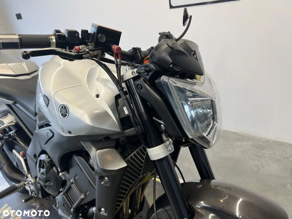 Yamaha FZ - 23