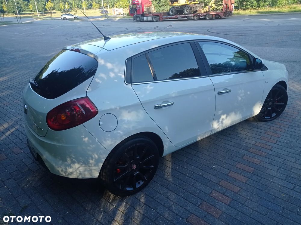 Fiat Bravo 1.4 T-JET 16V Emotion - 4