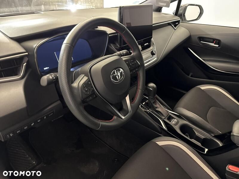 Toyota Corolla - 12