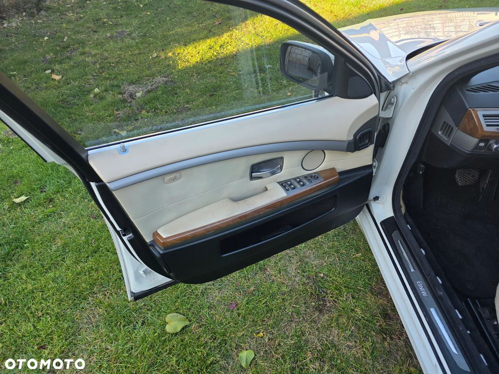 BMW Seria 7 750Li - 18