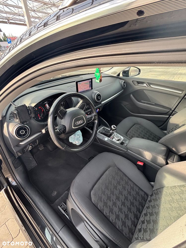 Audi A3 Sportback 1.6 TDI clean diesel Ambiente - 9