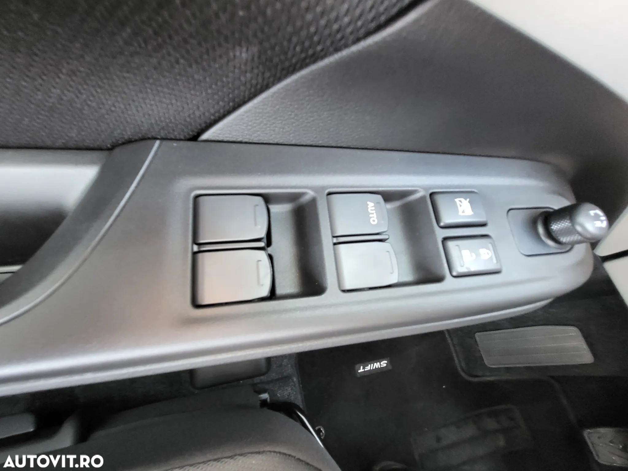 Suzuki Swift 1.2 Dualjet 12V MHEV Cool - 7