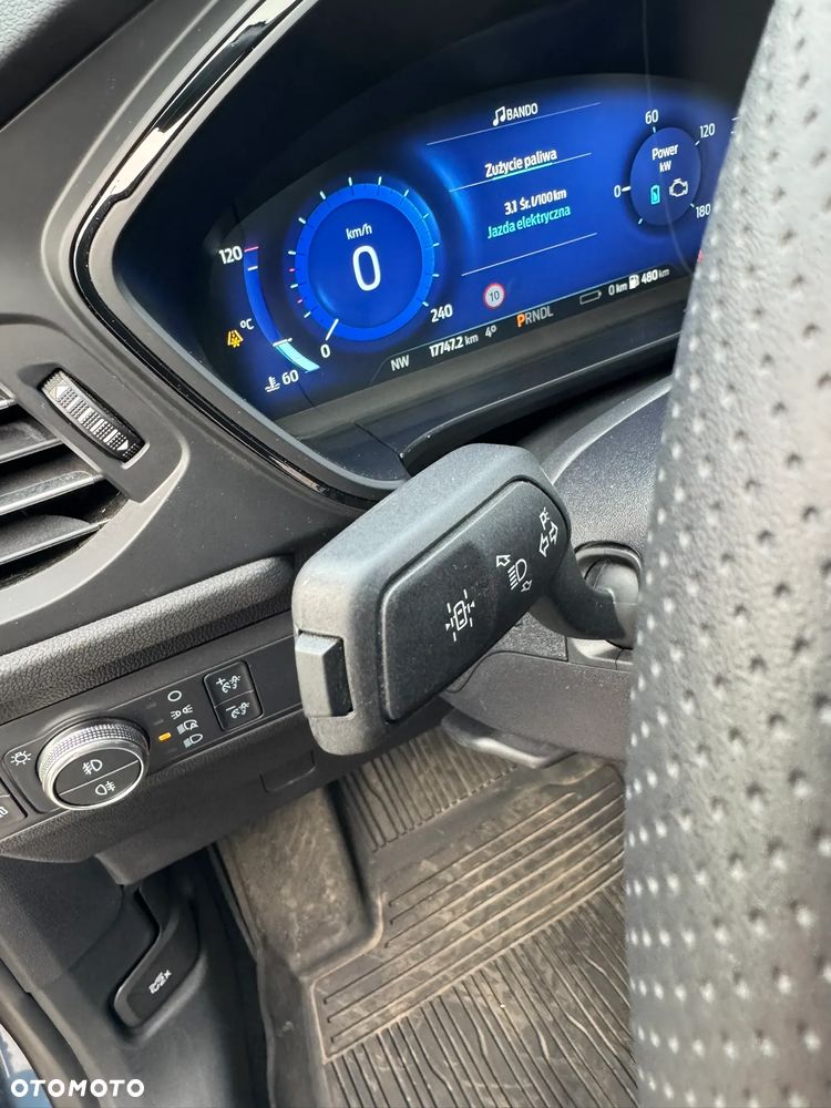 Ford Kuga 2.5 Duratec PHEV ST-LINE X - 28