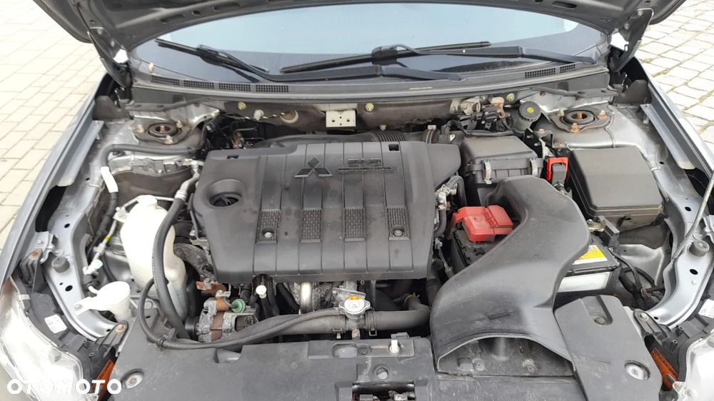 Mitsubishi Lancer - 11