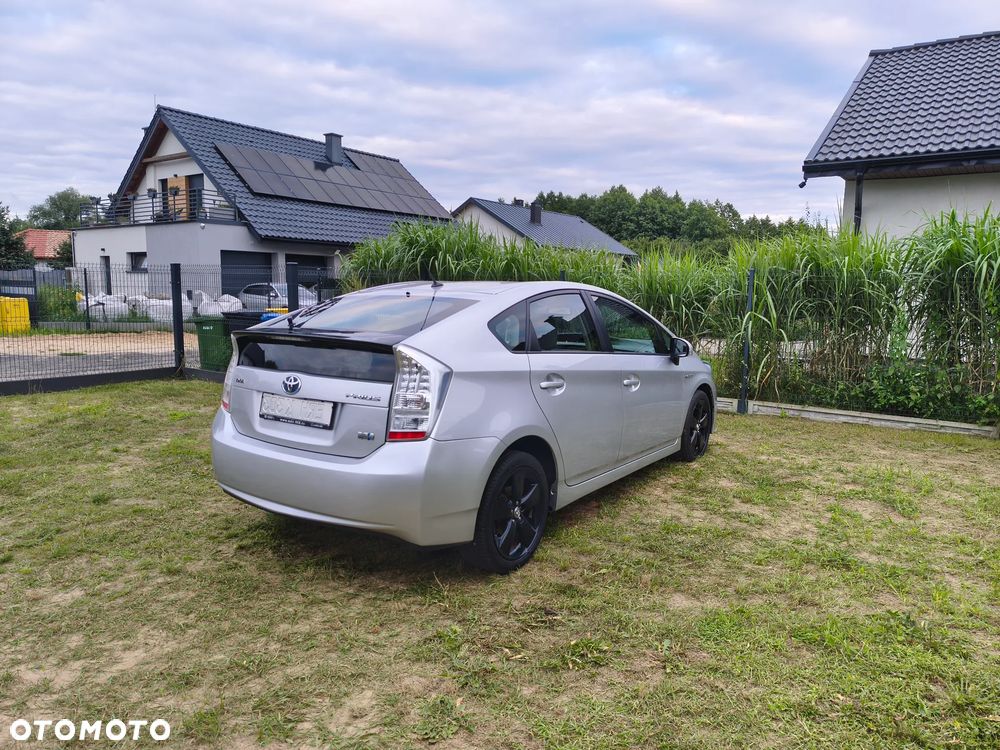 Toyota Prius - 3