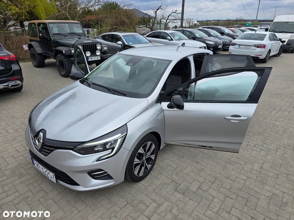 Renault Clio - 36