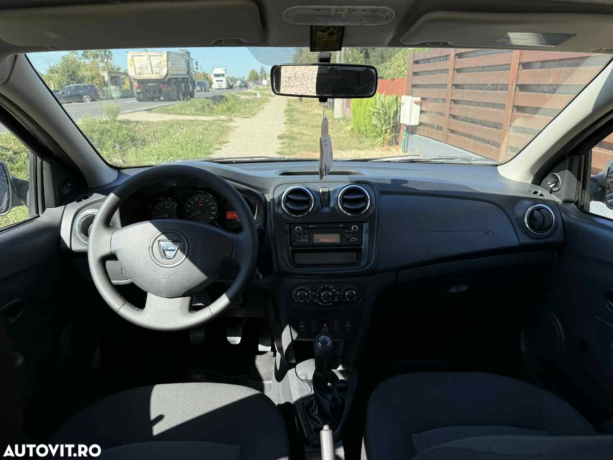 Dacia Logan - 10
