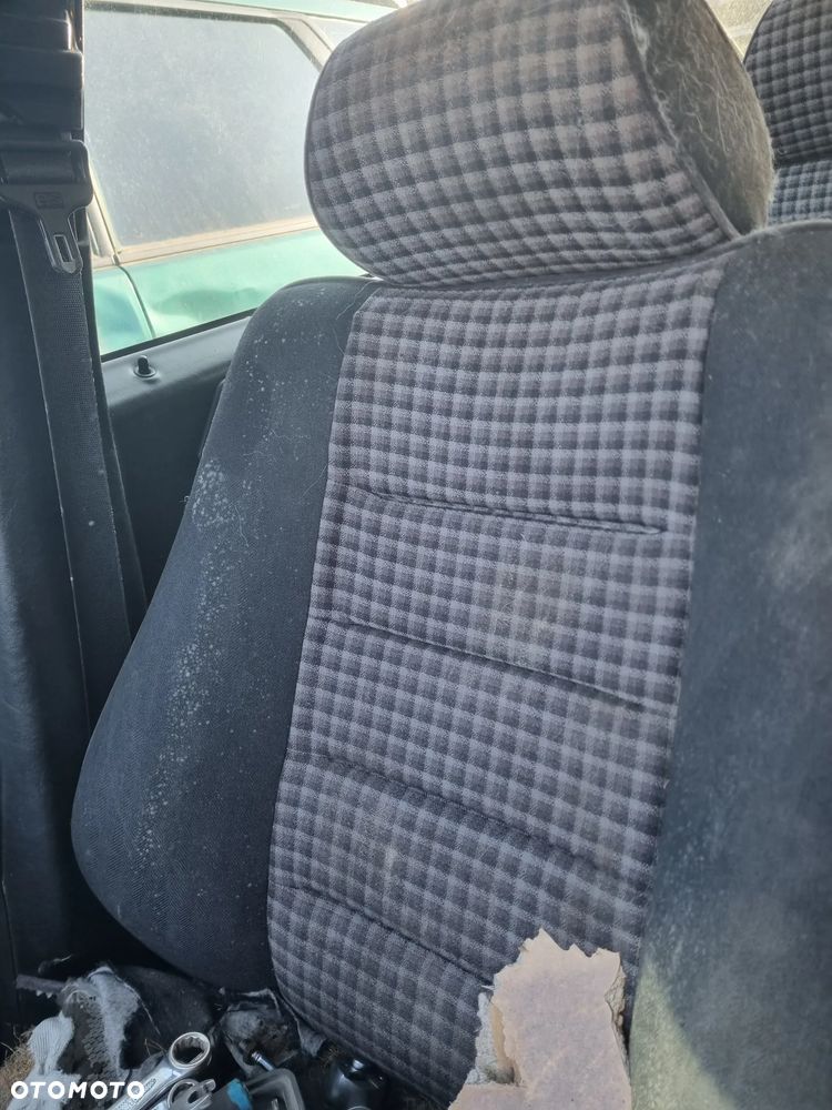 Mercedes w124 E200 kombi sportline 2.0 136km 111.940 automat 722.431 na części - 16