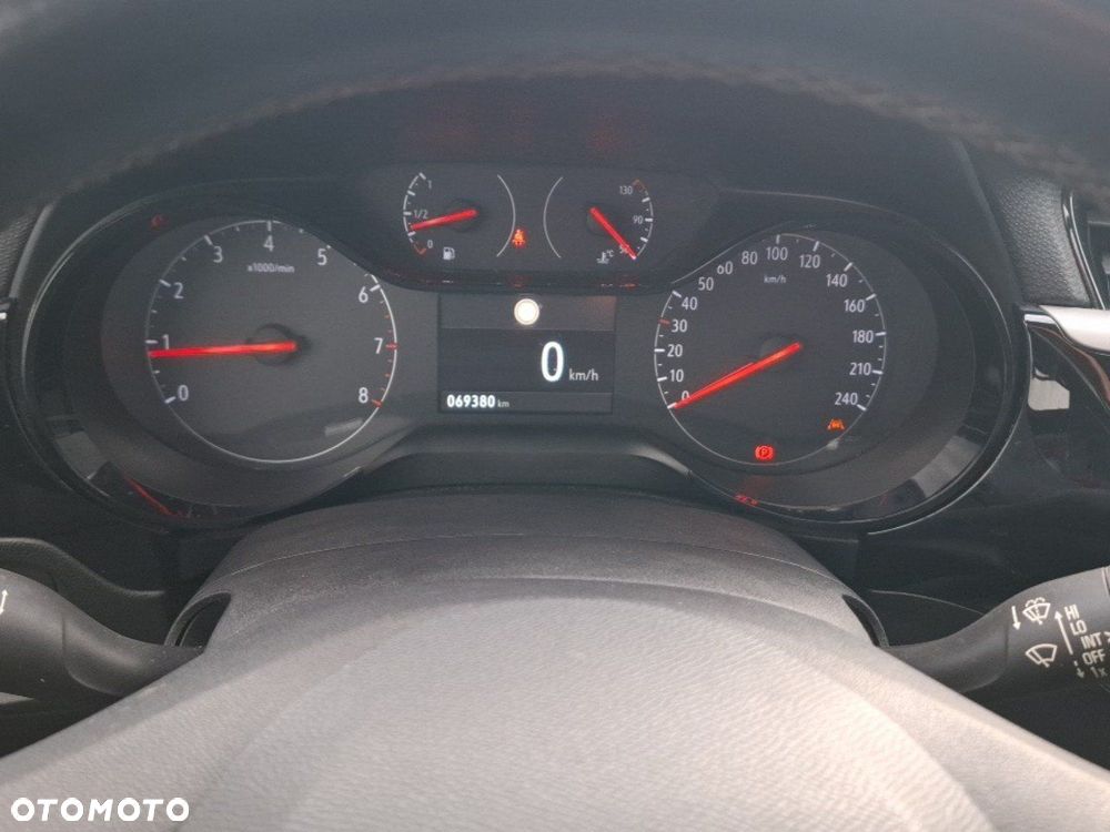 Opel Corsa 1.2 Edition S&S - 10