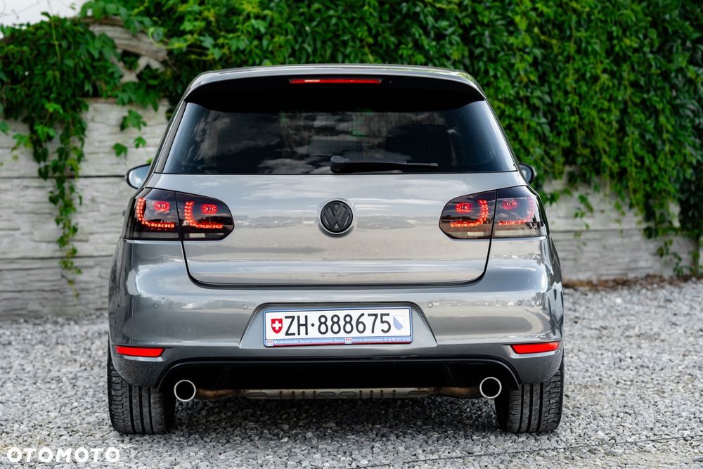 Volkswagen Golf 2.0 GTI DSG - 8