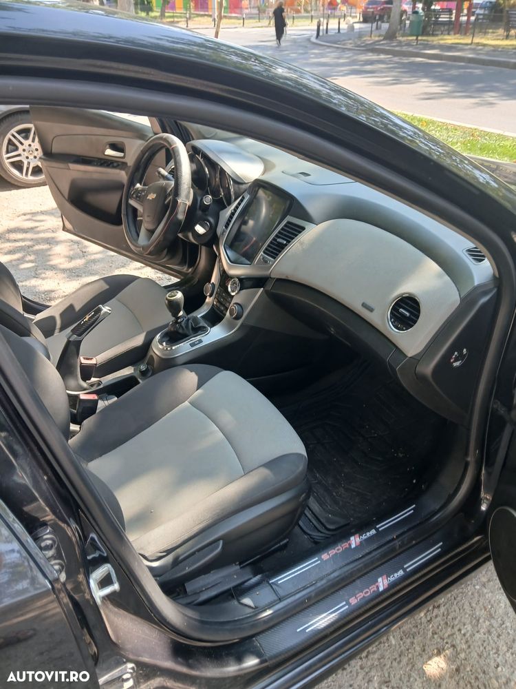 Chevrolet Cruze 1.8 Ecotec LT - 4