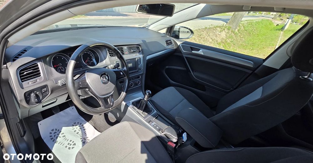 Volkswagen Golf 1.6 TDI BlueMotion Technology Comfortline - 10