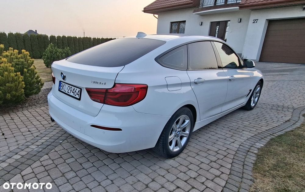 BMW Seria 3 318d - 4