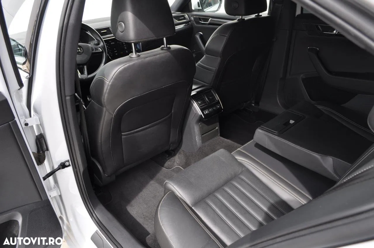Skoda Superb 2.0 TDI DSG Laurin & Klement - 20
