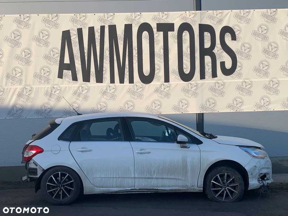 CITROEN C4 2013 *SAMOCHÓD NA CZĘŚCI* 3339 MASKA, LAMPA, DRZWI, LUSTERKO, ZDERZAK, GRILL, BŁOTNIK, KLAPA, BELKA, DESKA, FOTELE, KANAPA, ĆWIARTKA, KIEROWNICA, TARCZE, ZACISKI, ZAWIESZENIE, KOMPLETNY PRZÓD, KOMPLETNY TYŁ, LICZNIK, ZEGARY, PRAWE LEWE PRZÓD TYŁ - 3