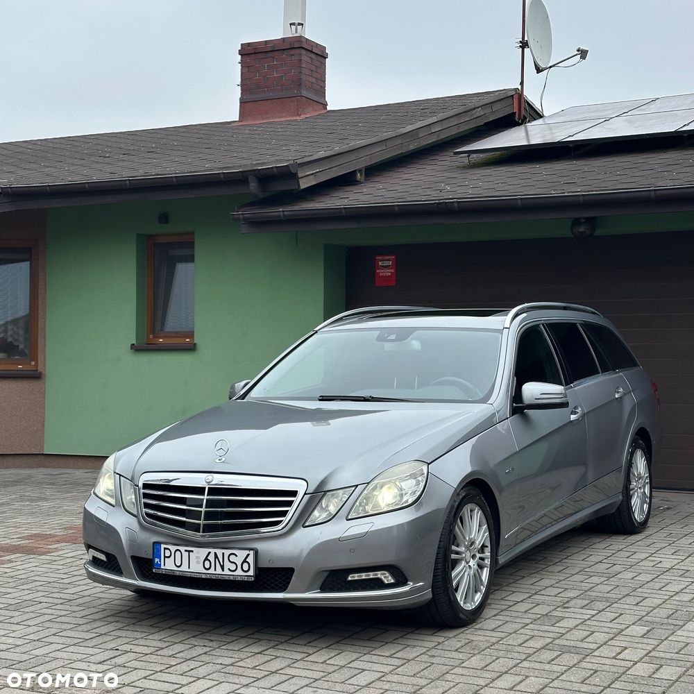 Mercedes-Benz Klasa E 350 CDI DPF BlueEFFICIENCY 7G-TRONIC Elegance - 1