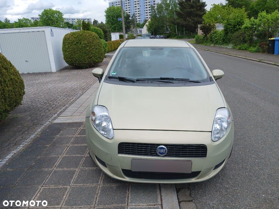 Fiat Punto 1.4 16V Emotion - 1