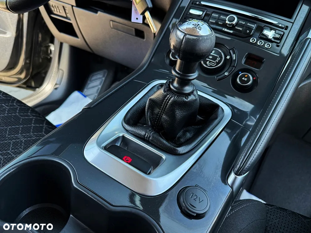 Peugeot 3008 1.6 HDi Style - 37