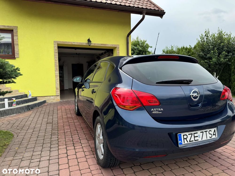 Opel Astra 1.6 - 2