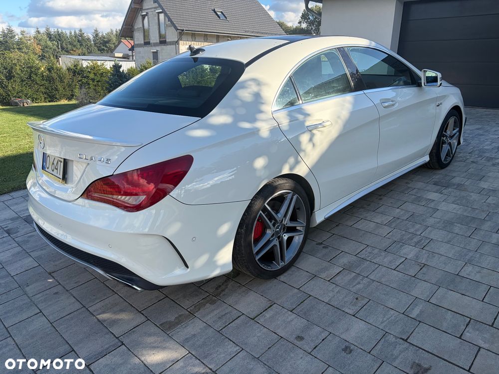 Mercedes-Benz CLA 45 AMG 4-Matic - 6