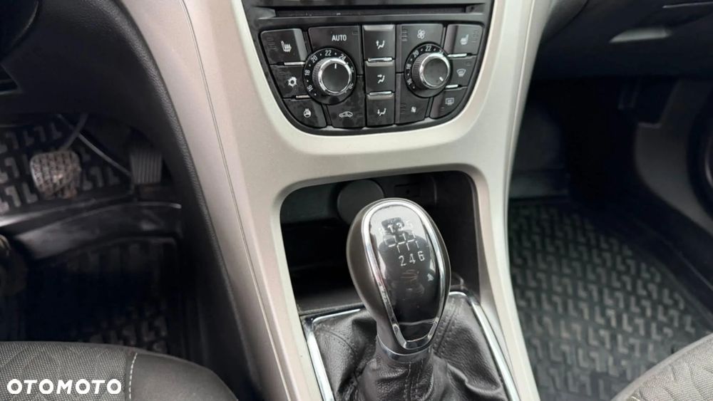 Opel Astra - 38