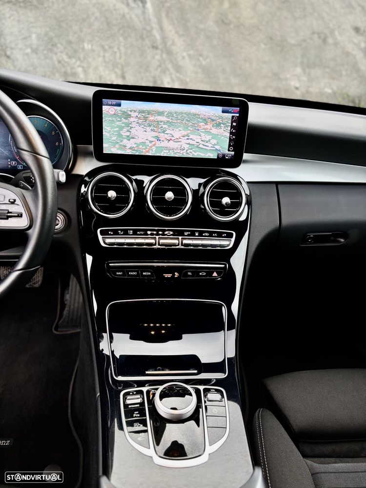 Mercedes-Benz C 300 - 34
