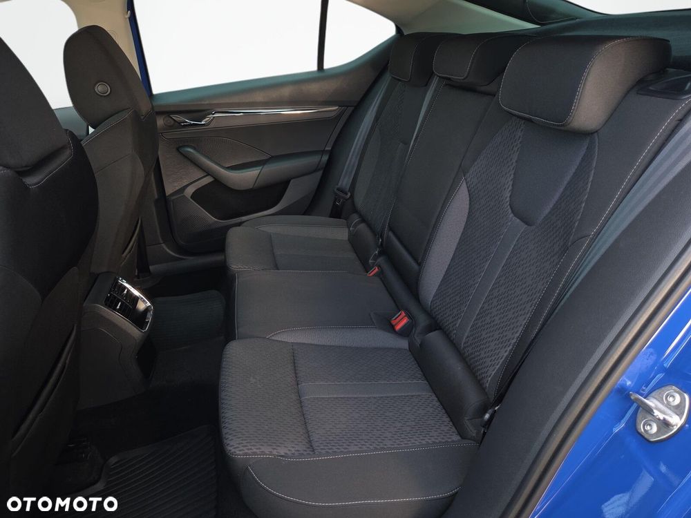 Skoda Octavia 2.0 TDI Style DSG - 13